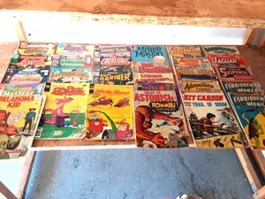 lot 108 image: Lot Of 28 Assorted Vintage Comic Brands