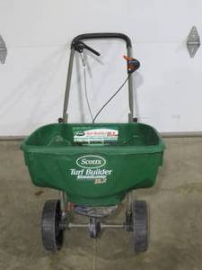 Scotts Turf Builder Spreader