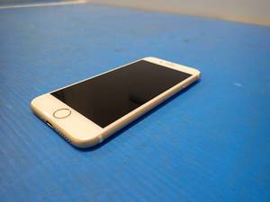 lot 60 image: Apple&nbspiPhone 7 A1778  128GB of storage  AT&ampT Carrier Locked  Includes Charging Cable 