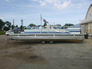 1990 Sun Patio 24 Pontoon