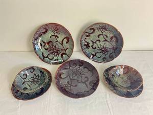 lot 19 image: Savoy by Ambiance Dish Collection - 3 Dinner Plates, 2 Salad Plates and 2 Bowls