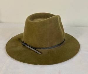lot 69 image: Brixton Wesley Olive Fedora Hat - 7 14 58 cm Medium