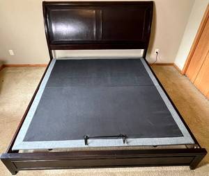 lot 32 image: Glideaway Arden Motion Adjustable Base-King with Leather Wrapped Bed Frame