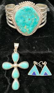 lot 7 image: Turquoise and .925 Silver Jewelry Collection