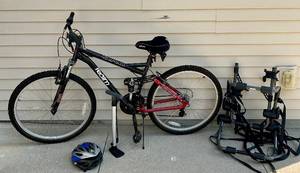 lot 84 image: Schwinn Realm 21 Speed Mountain Bike With Accessories