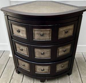 lot 50 image: Zorah Corner Chest - 3 Drawers, Black and Gold
