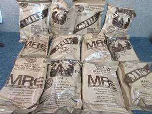 lot 61 image: Sealed Case of 12 MREs Meal Ready ...