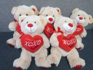 lot 94 image: 5 Plush Valentine Bears...