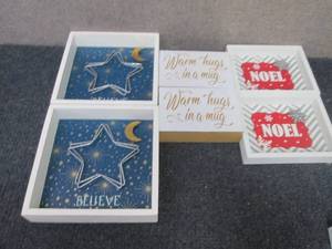 lot 102 image: 6 Holiday Dcor Items...