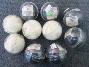 lot 124 image: 10 pr Trouser Socks...