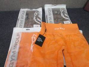 lot 217 image: 4 pair NWT Ladies Small Gym Wolf Ca...