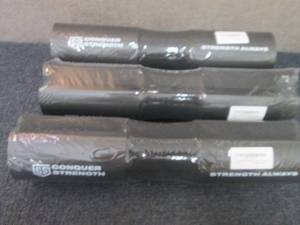 lot 271 image: 3 Barbell Squat Pad  Barbell Pad ...