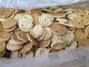 lot 342 image: BB 8lb Roundys FROZEN Mini Milk Ch...