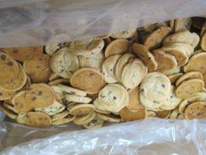 lot 345 image: BB 8lb Roundys FROZEN Mini Milk Ch...