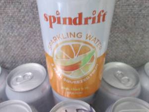 lot 359 image: 20 -12 oz Spindrift Sparkling Water...
