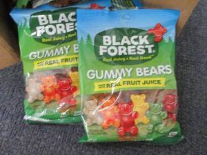 lot 408 image: 12- 4.5 oz Blsck Forest Gummy Bears...