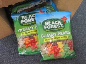 lot 410 image: 12- 4.5 oz Blsck Forest Gummy Bears...