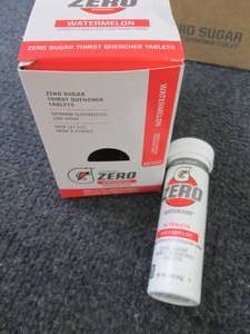 lot 431 image: 8- 10 ct Tubes Gatorade Zero Waterm...