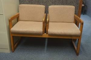 lot 6 image: waitning room bench