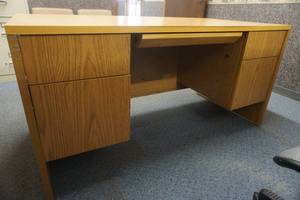lot 12 image: office desk