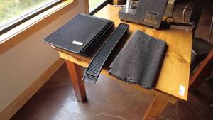 lot 124 image: Assorted Anti-Fatigue Mats and Accessories