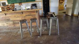 lot 58 image: Set of 4 Industrial Metal Bar Stools