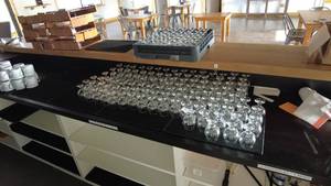 lot 62 image: Lot of Bar Glassware and Mugs