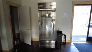 lot 67 image: Avantco Commercial Glass Door Refrigerator