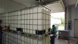 lot 88 image: Food Grade 275 gallon IBC Tote