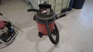 lot 102 image: Craftsman 12-Gallon WetDry Shop Vacuum