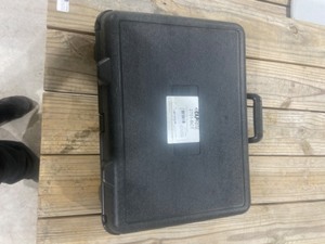 lot 83 image: Beer Carbonation Tester wprotective case. TapRite Model 2701-BCT