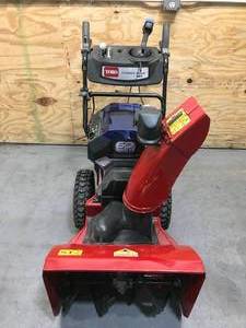 lot 15 image: Non-Working Toro 24 in. Power Max e24 60V Two-Stage Snow Blower Model # 39924 (Tool Only)
