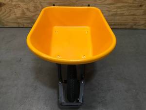 lot 165 image: True Temper Total Control Handles Wheelbarrow