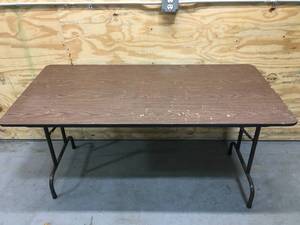 lot 181 image: Folding Table