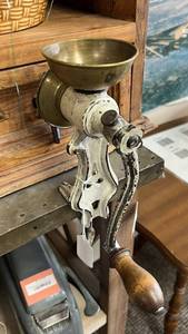 lot 54 image: Spice Mill (Czechoslovakia)