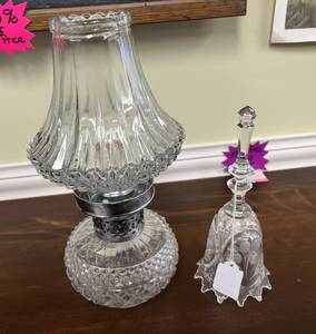 lot 83 image: Crystal Hurricane Lamp & Bell