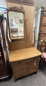lot 99 image: Dry Sink Dresser