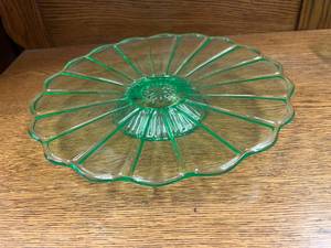 lot 113 image: Scalloped Edge Cake Stand Uranium Glass