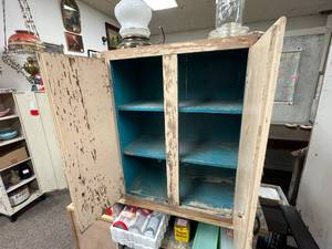 lot 123 image: Primitive Cupboard Top