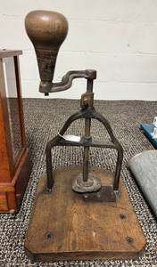 lot 151 image: Antique Kraut Cutter