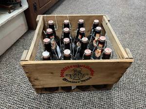lot 182 image: Das Ulten Munster Beer Bottle Crate & Bottles