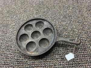 lot 193 image: Cast Iron Egg Poacher