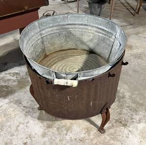 lot 264 image: Galvanized Bucket in Stand
