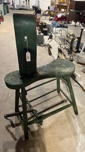 lot 268 image: Antique Stitching Horse