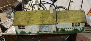 lot 270 image: Tin Doll House