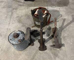lot 279 image: Mixed Vintage Lot