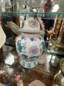 lot 310 image: Pink & Green Ginger Jar