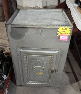 lot 203 image: Metal Pie Safe