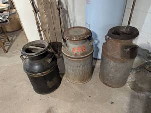 lot 211 image: Cream Cans