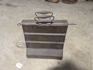 lot 219 image: Broilet Kitchen Broiler 1923